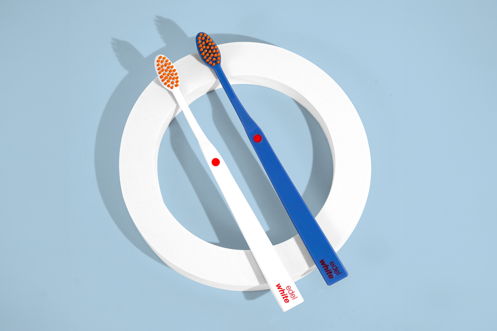 Brosse à Dents aux Brins Souples - Soft Intensive Flosserbrush