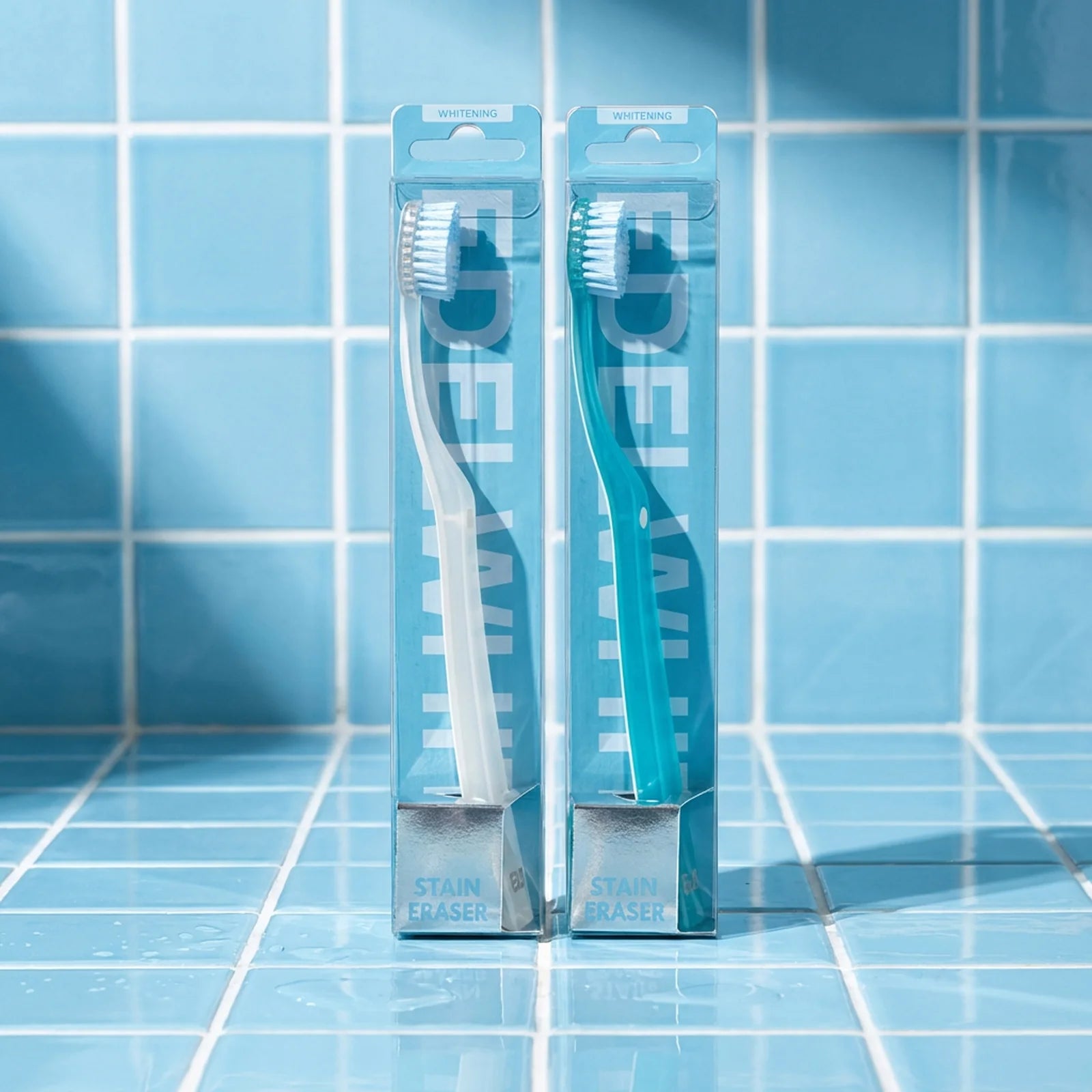 Stain Eraser Whitening - Brosse à dents blanchissante