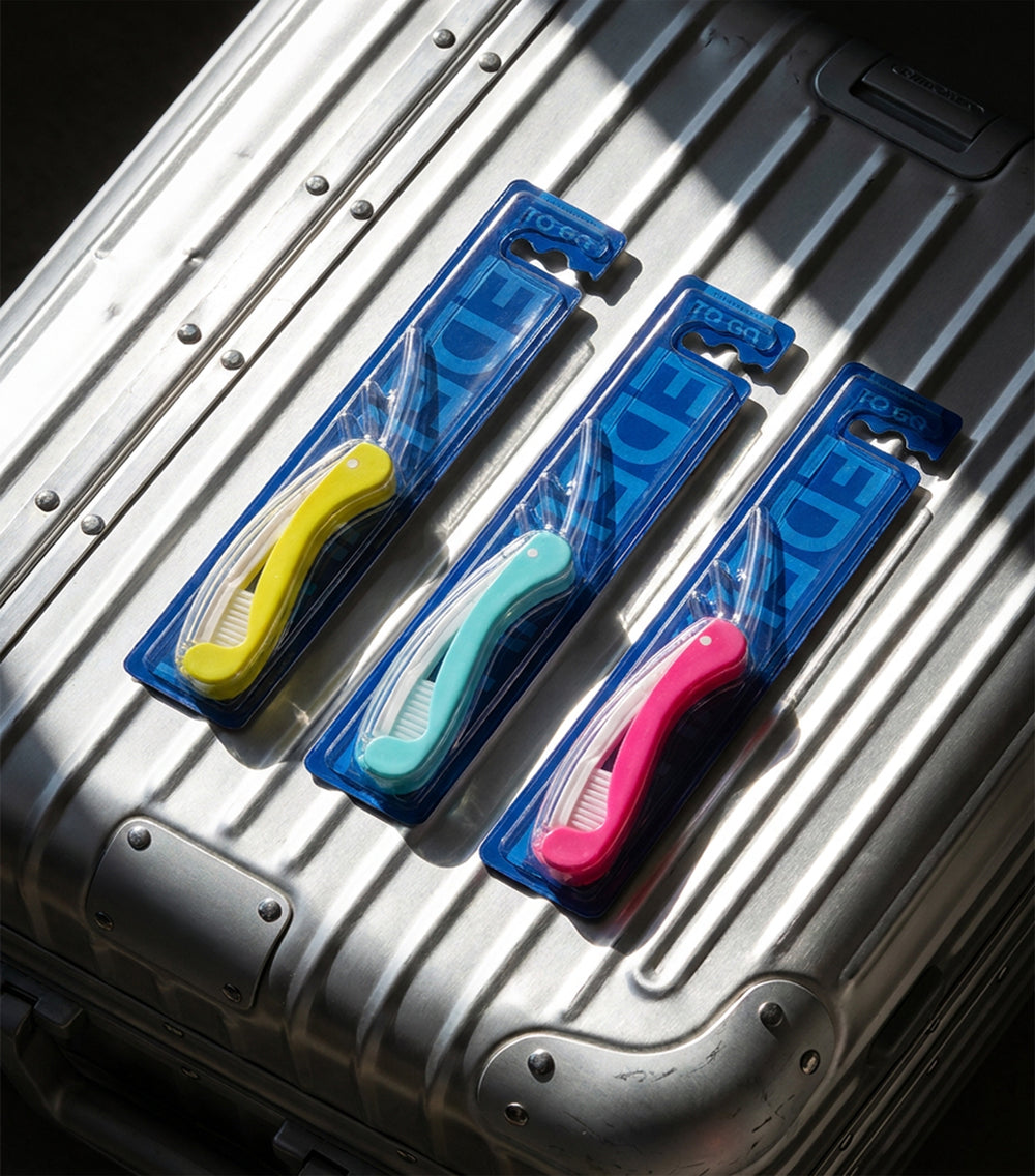 EW-TD Flosserbrush TO GO Ultrasoft - Brosse à Dents Spécial Voyage